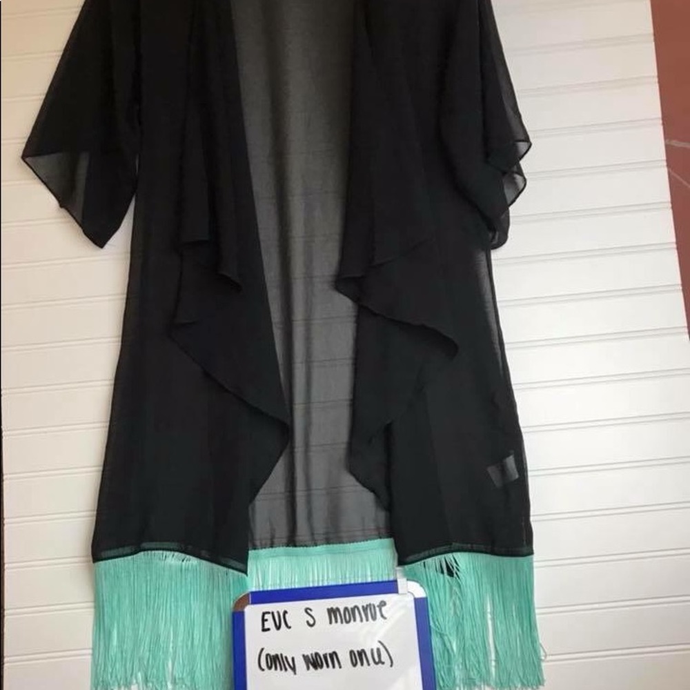 Black LuLaRoe Monroe Kimono